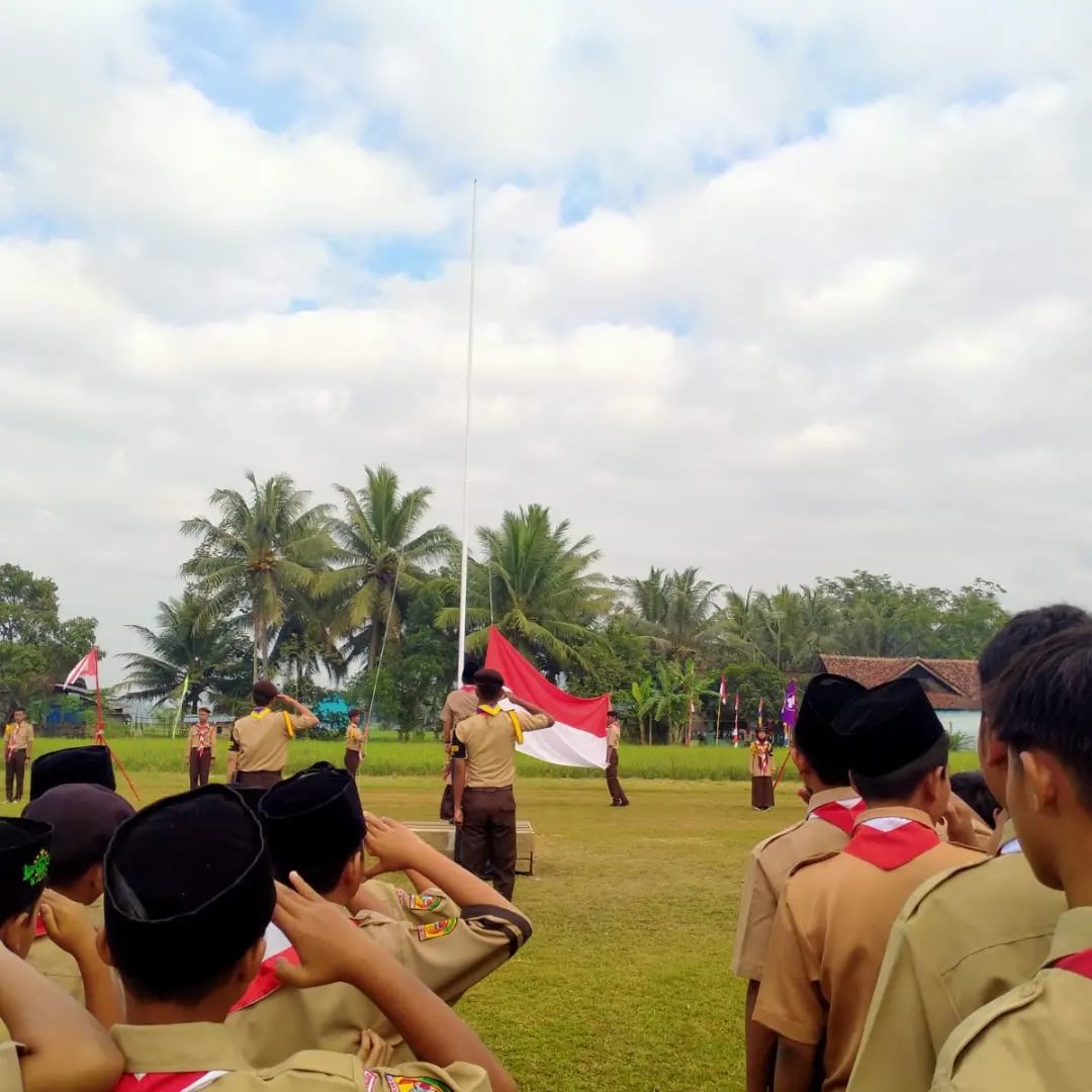 HARI PRAMUKA